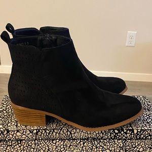 Report ‘Charlie’ Black Suede Ankle Booties - Size 9.5